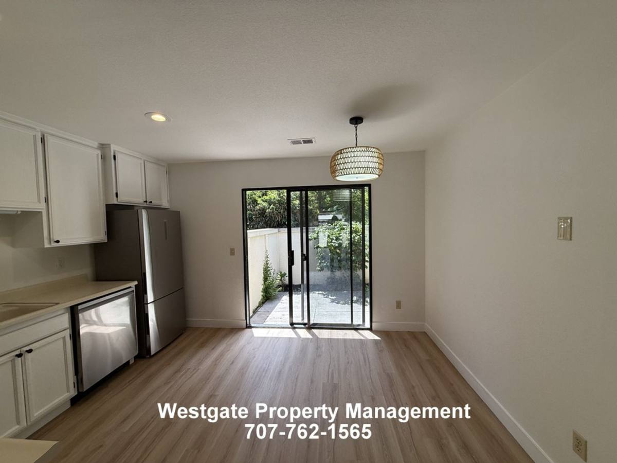 Condo for rent at 240 Park Place Dr, Petaluma, CA 94952