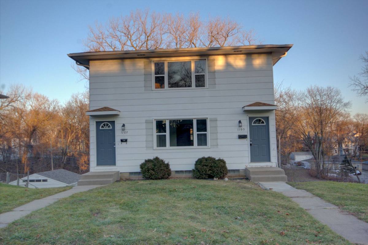 Apartment for rent at 1105 Tremont Ave, Davenport, IA 52803