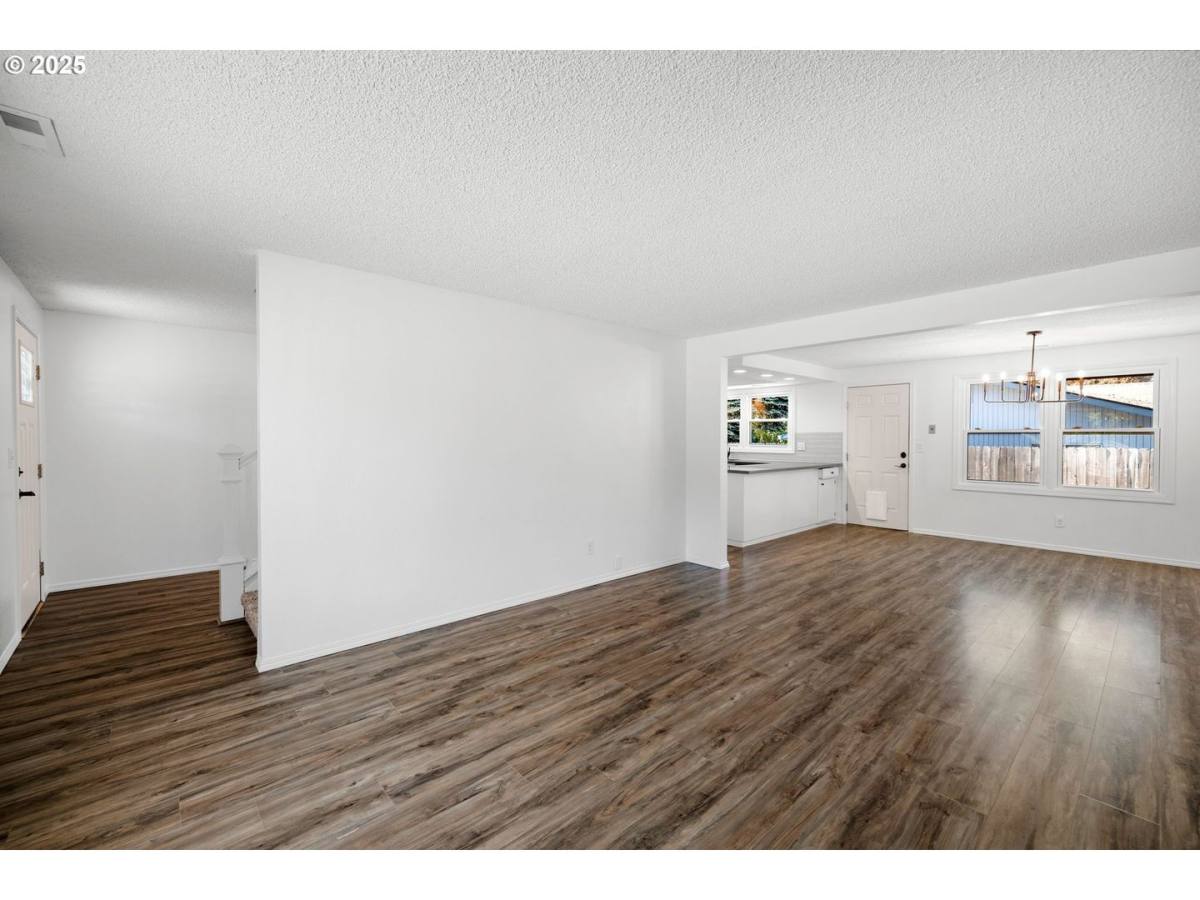 House for rent at 14103 SE McGillivray Blvd, Vancouver, WA 98683