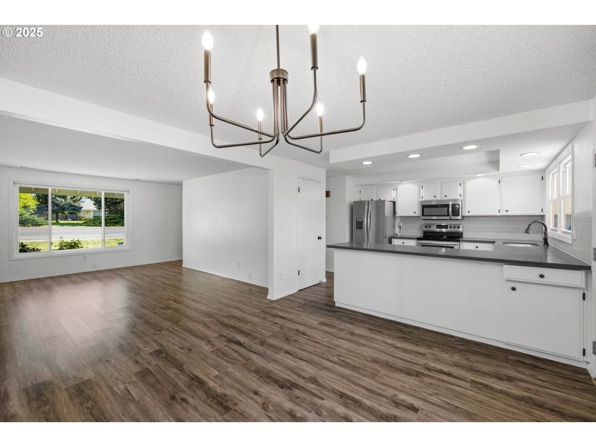 House for rent at 14103 SE McGillivray Blvd, Vancouver, WA 98683