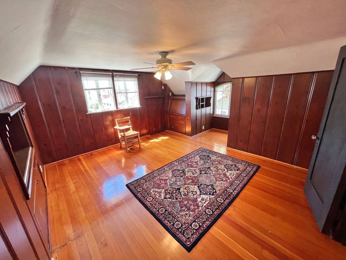 Apartment for rent at 2801 E 2nd St, Long Beach, CA 90803
