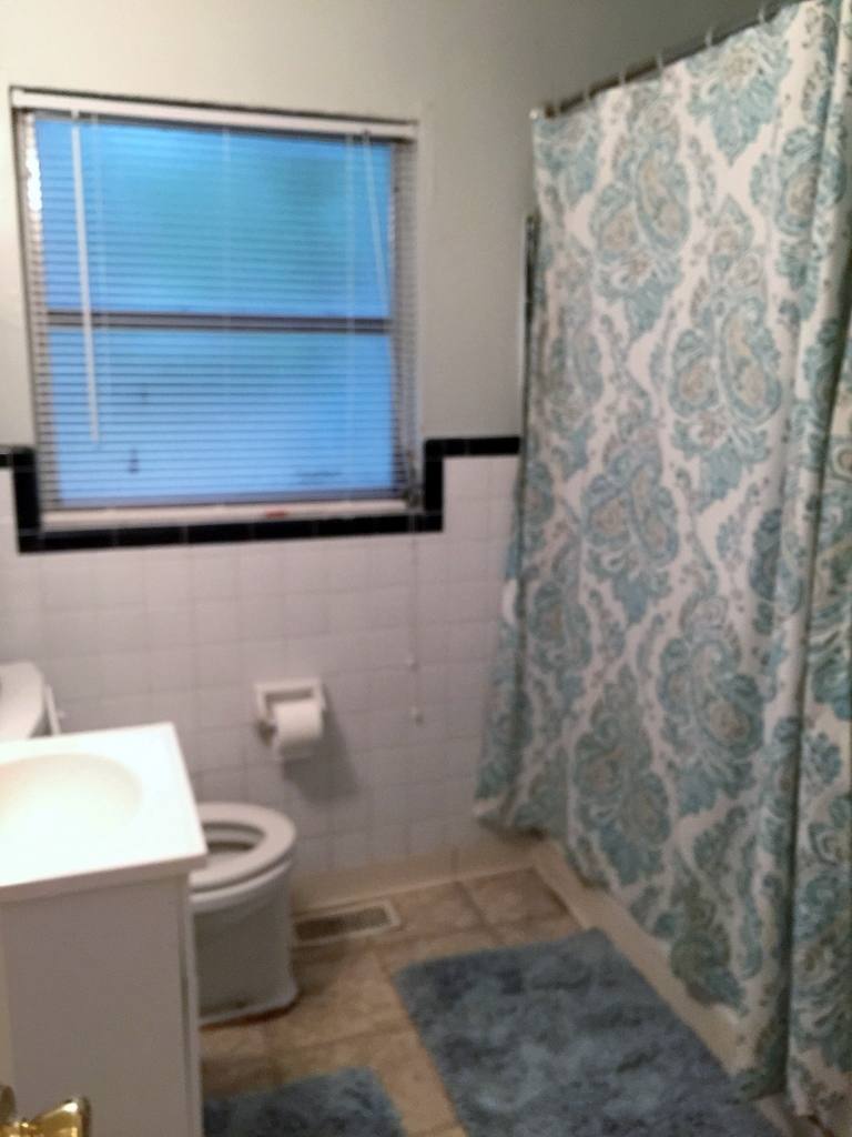 House for rent at 201 N Lipona Rd, Tallahassee, FL 32304