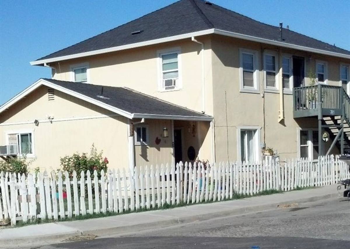 Apartment for rent at 301 Santa Clara Ave, Rio Vista, CA 94571