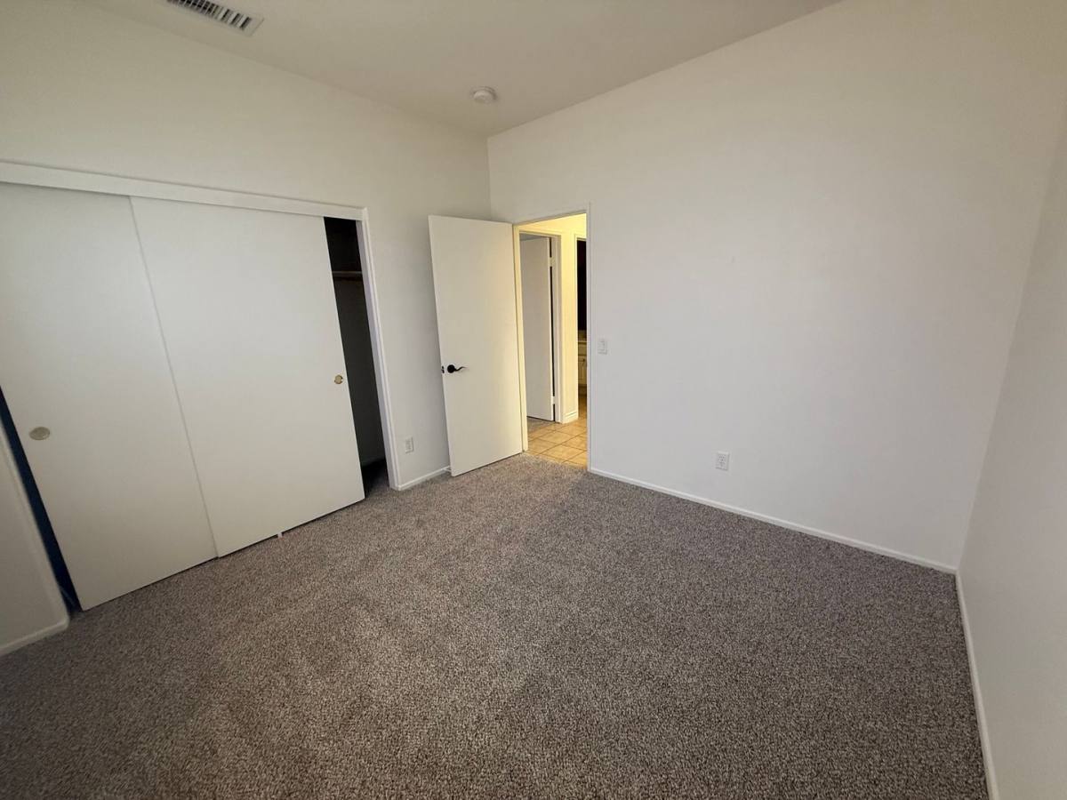 House for rent at 13252 Placentia St, Hesperia, CA 92344