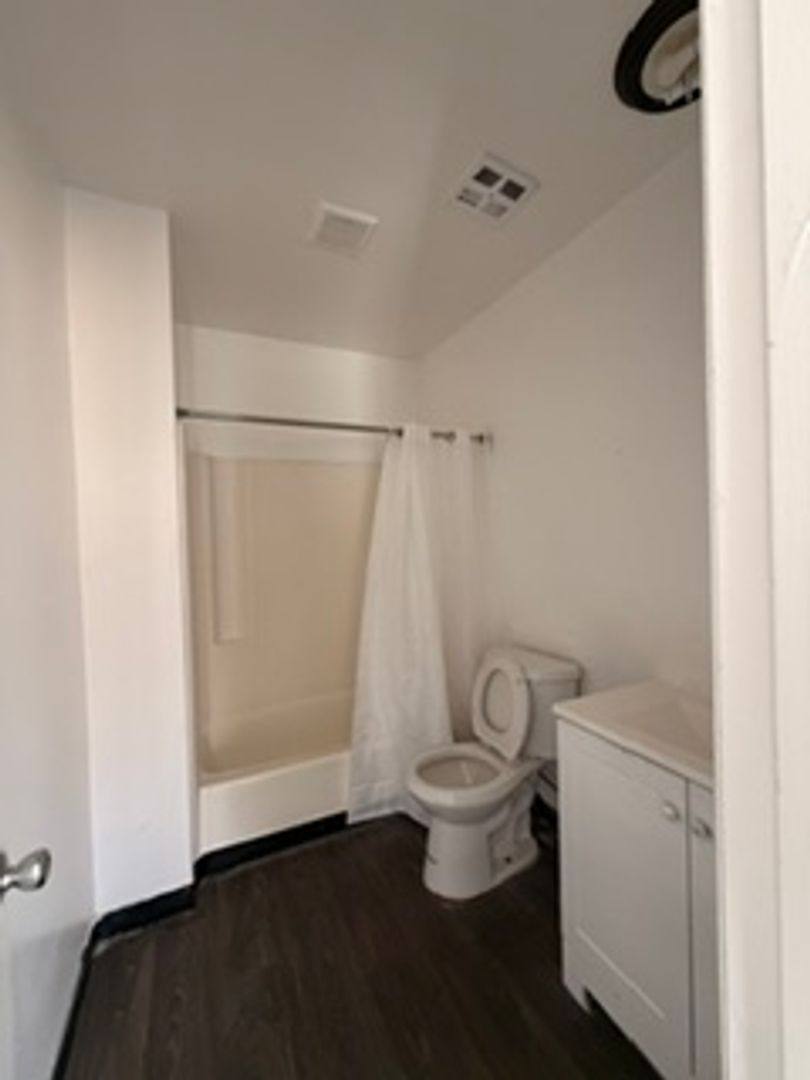 Apartment for rent at 7326-7330 Kester Ave, Van Nuys, CA 91405