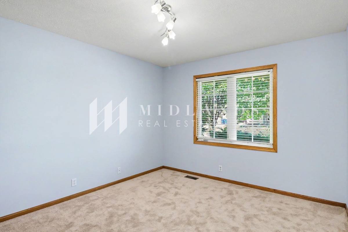 House for rent at 123 Wilma Rd, Papillion, NE 68133