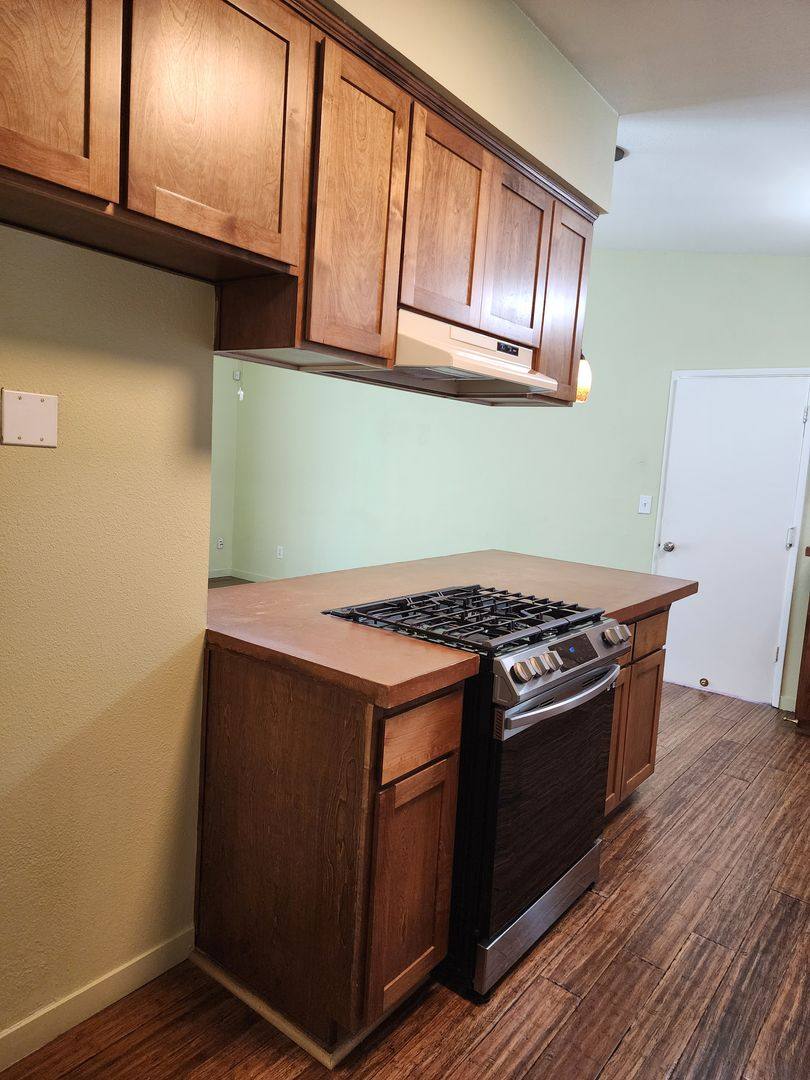 House for rent at 1712 Applegate Dr, Modesto, CA 95350