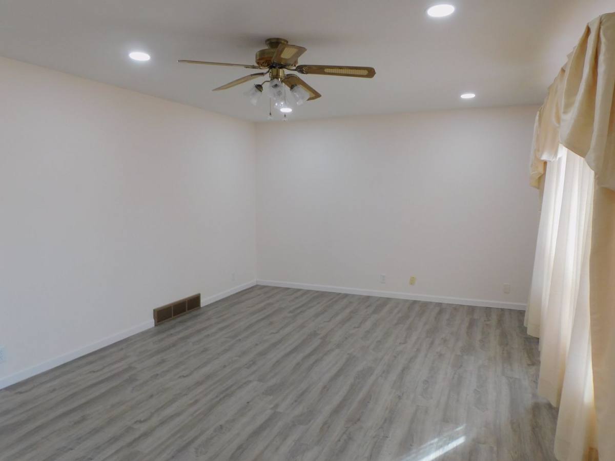 House for rent at 1133 N Howard Ave, Grand Island, NE 68803