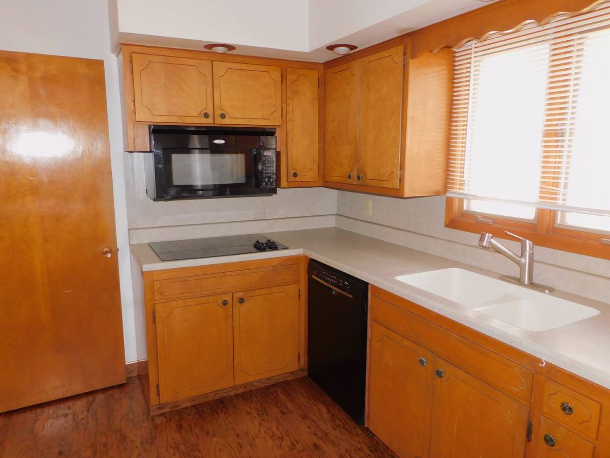 House for rent at 1133 N Howard Ave, Grand Island, NE 68803