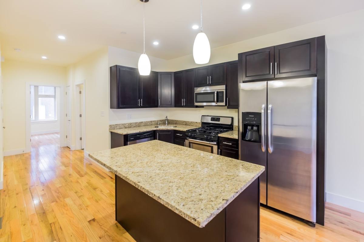 Apartment for rent at 1537 Ogden St, Philadelphia, PA 19130