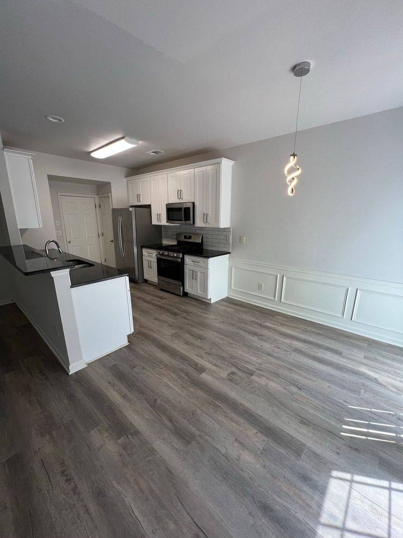 Townhouse for rent at 2048 Fosco Dr, Duluth, GA 30097