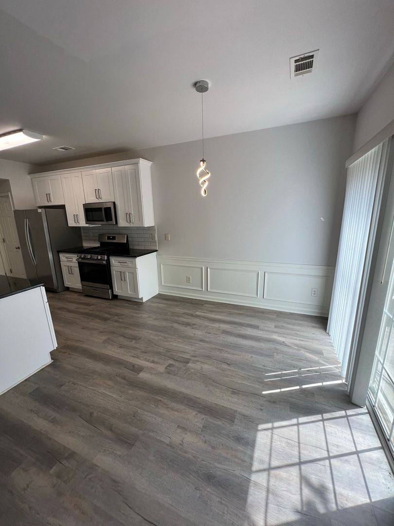 Townhouse for rent at 2048 Fosco Dr, Duluth, GA 30097
