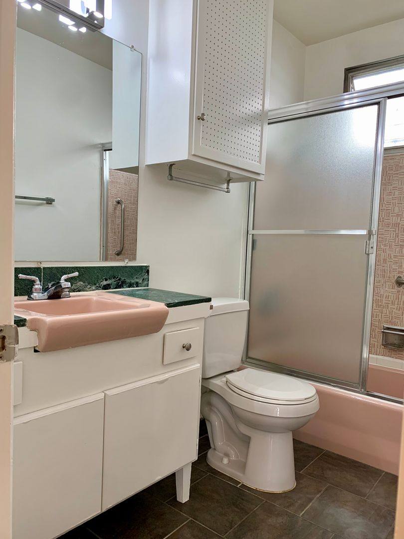 Apartment for rent at 3322 Mentone Ave, Los Angeles, CA 90034