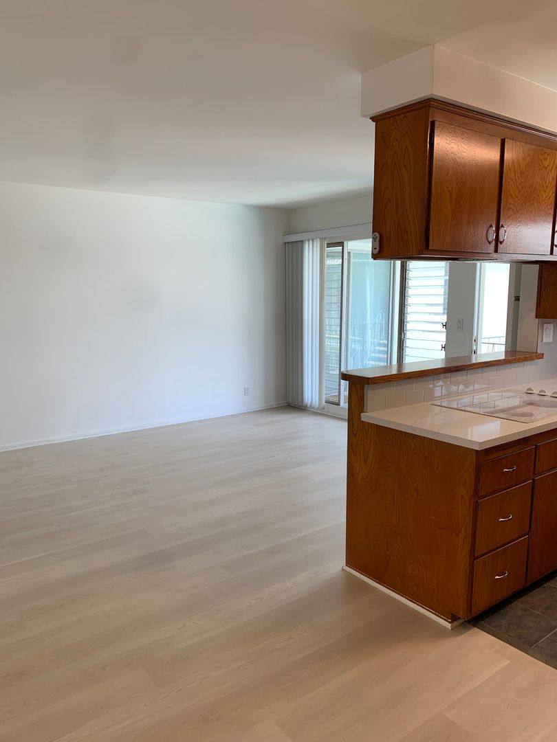 Apartment for rent at 3322 Mentone Ave, Los Angeles, CA 90034