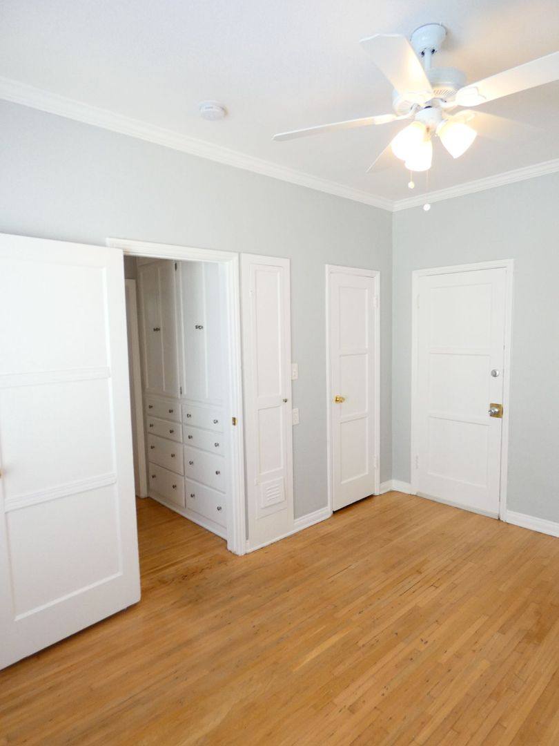 Apartment for rent at 2344 Chestnut Ave, Long Beach, CA 90806