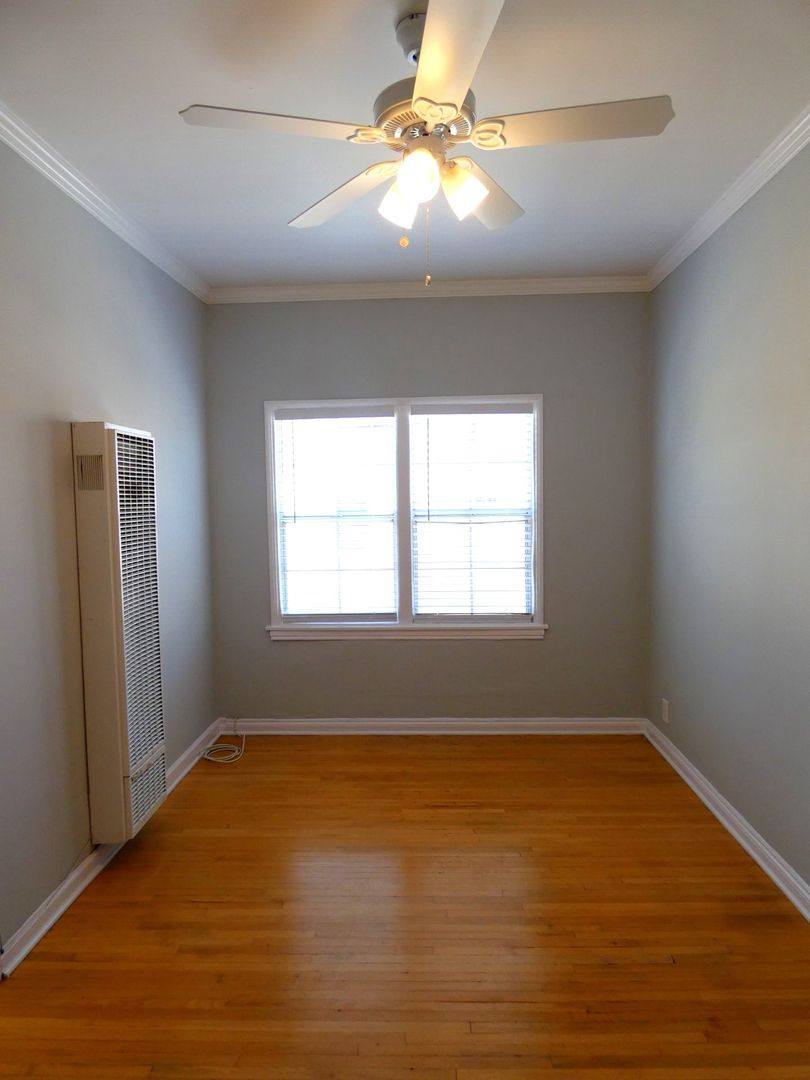 Apartment for rent at 2344 Chestnut Ave, Long Beach, CA 90806