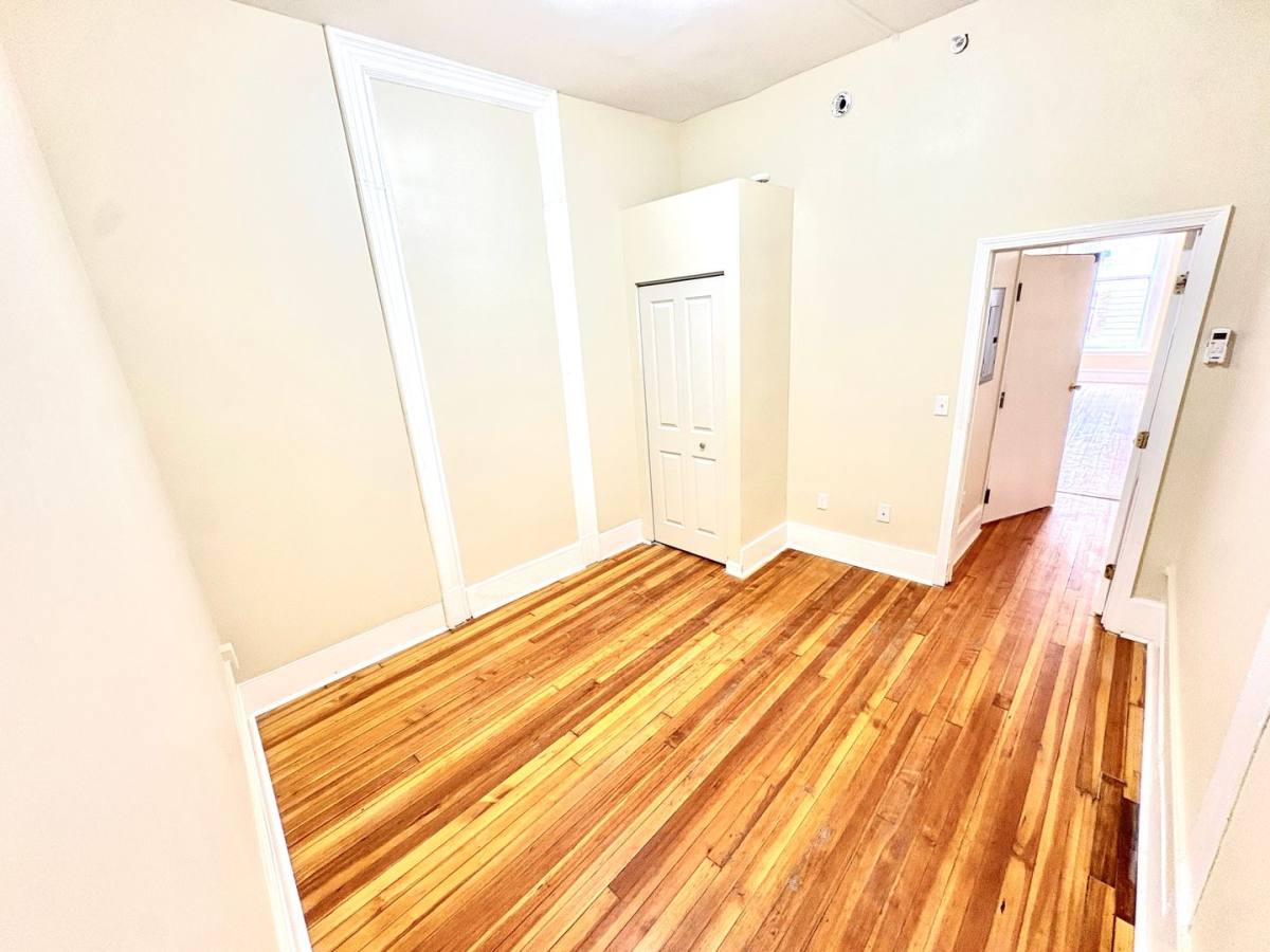 Apartment for rent at 105 Bank St, Waterbury, CT 06702