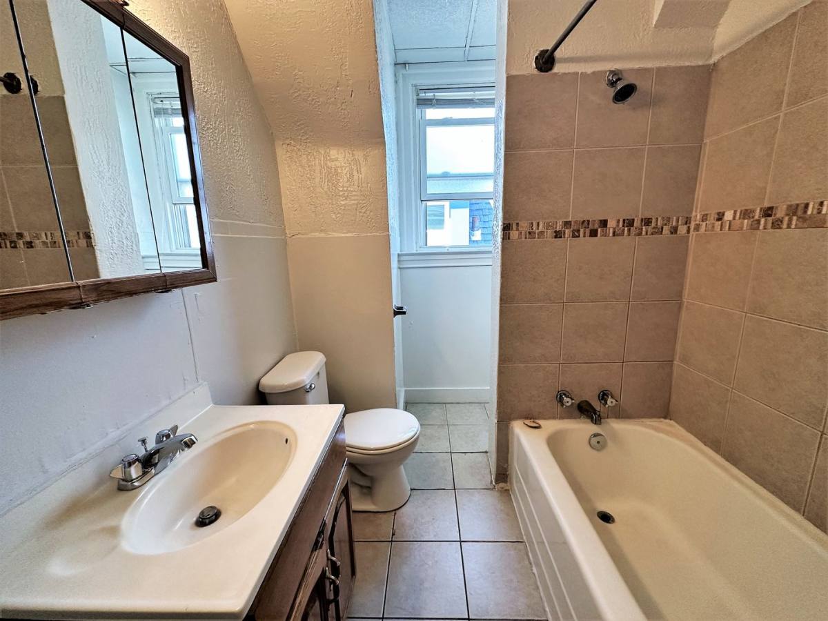 Townhouse for rent at 335 S Atlantic Ave, Pittsburgh, PA 15224