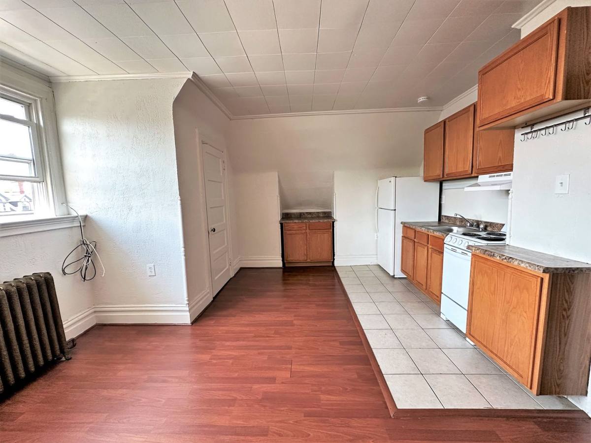 Townhouse for rent at 335 S Atlantic Ave, Pittsburgh, PA 15224