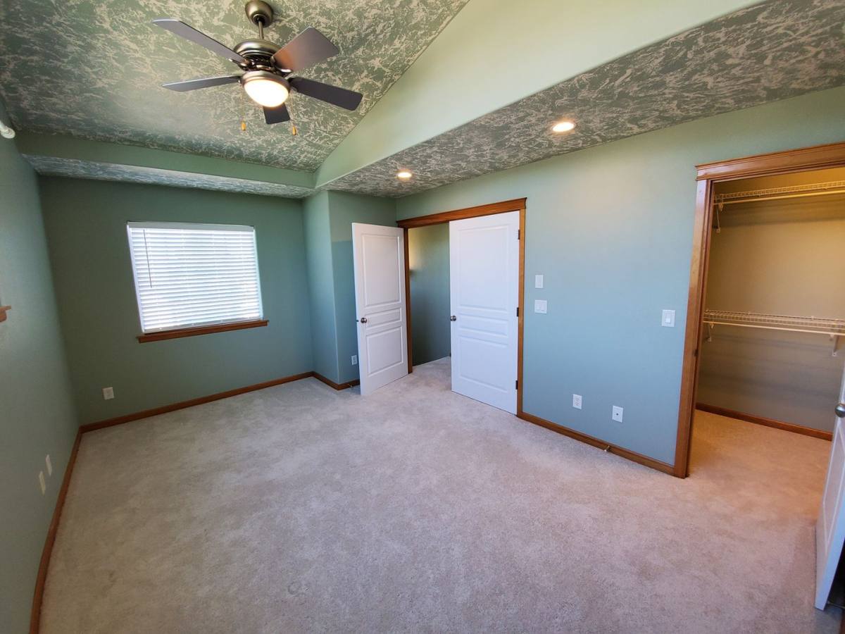 House for rent at 3800 Ryunkin St SE, Albany, OR 97322