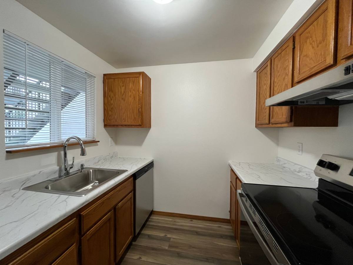 Condo for rent at 5482 SW Alger Ave, Beaverton, OR 97005