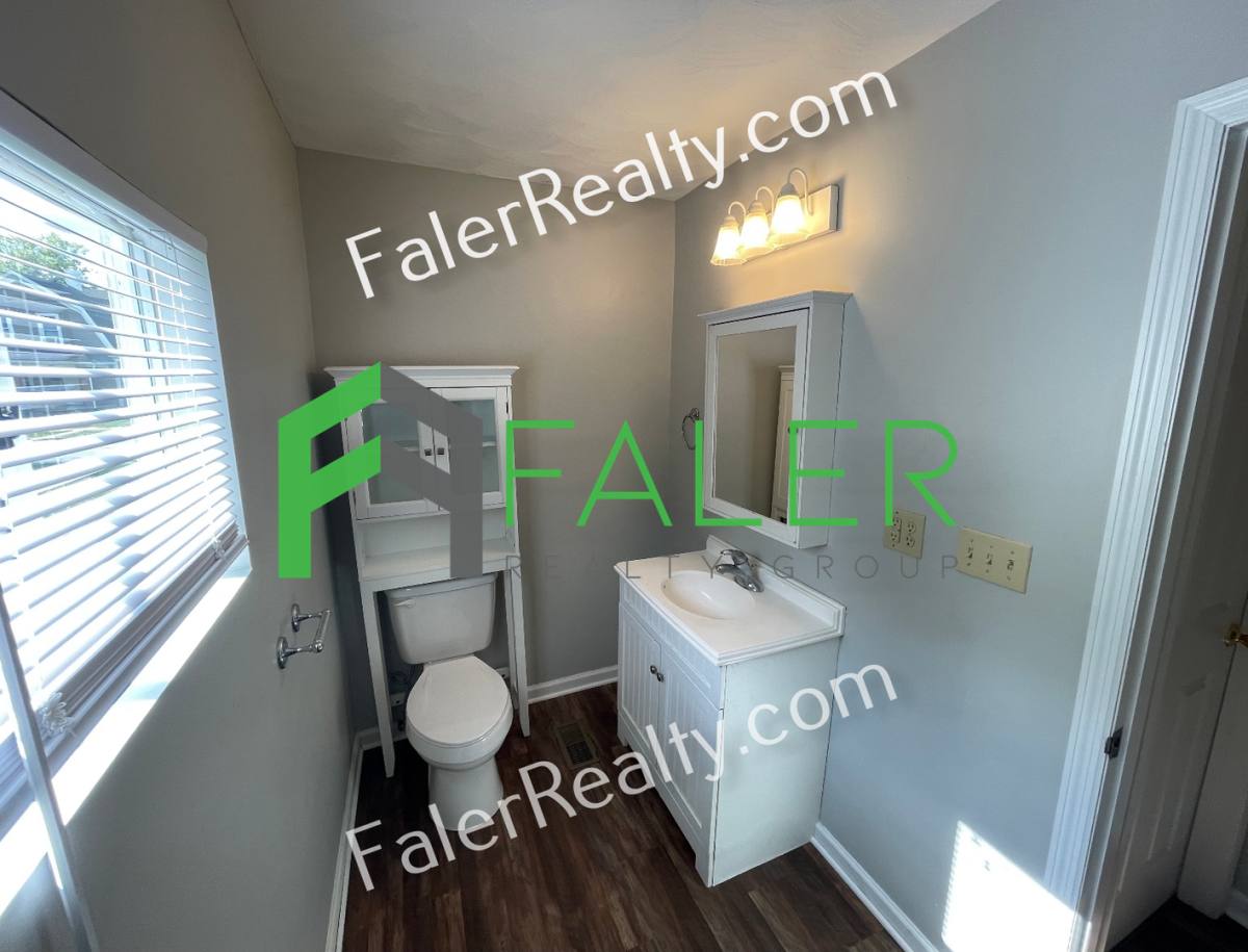 House for rent at 451 Cincinnati Ave, Xenia, OH 45385