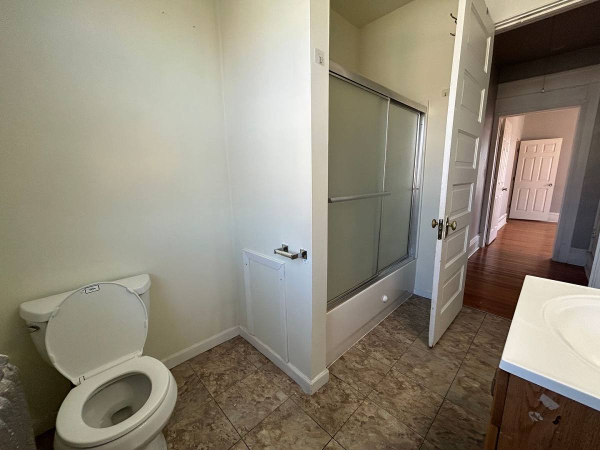 Apartment for rent at 914 23rd St, Rock Island, IL 61201