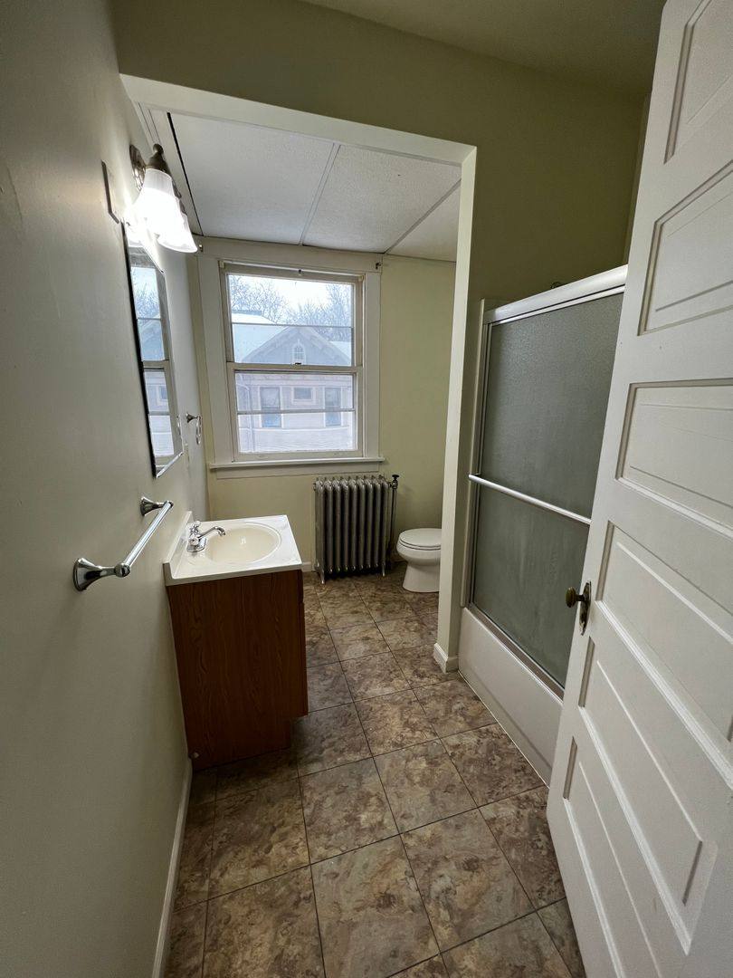 Apartment for rent at 914 23rd St, Rock Island, IL 61201