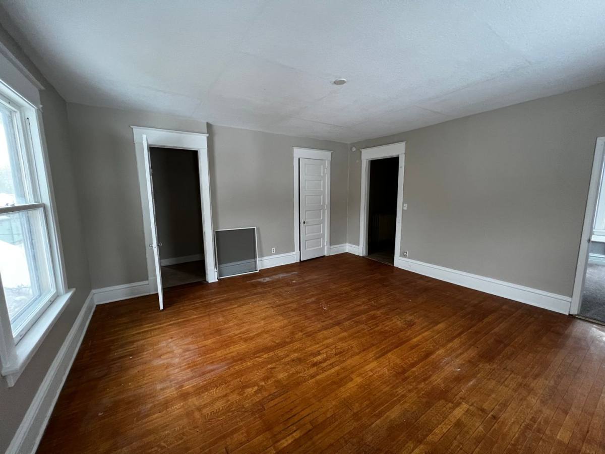Apartment for rent at 914 23rd St, Rock Island, IL 61201