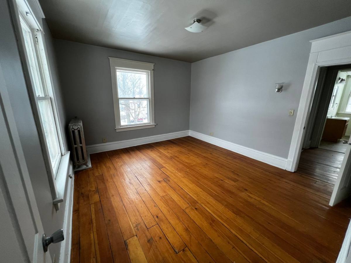 Apartment for rent at 914 23rd St, Rock Island, IL 61201