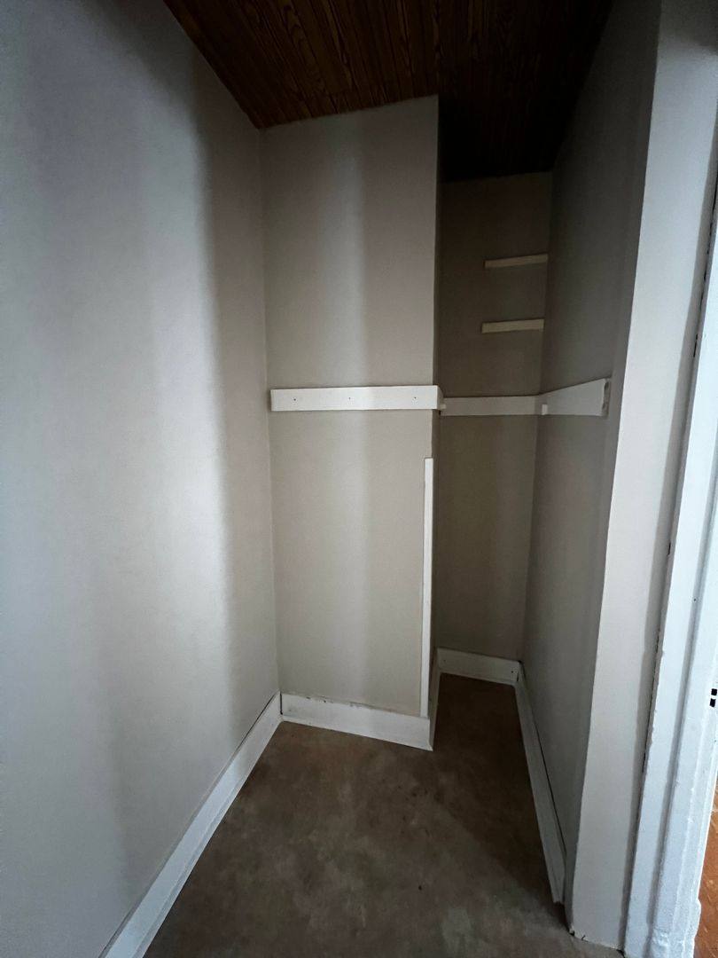 Apartment for rent at 914 23rd St, Rock Island, IL 61201
