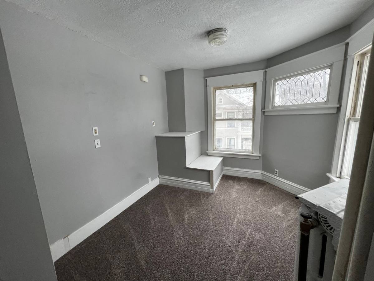Apartment for rent at 914 23rd St, Rock Island, IL 61201