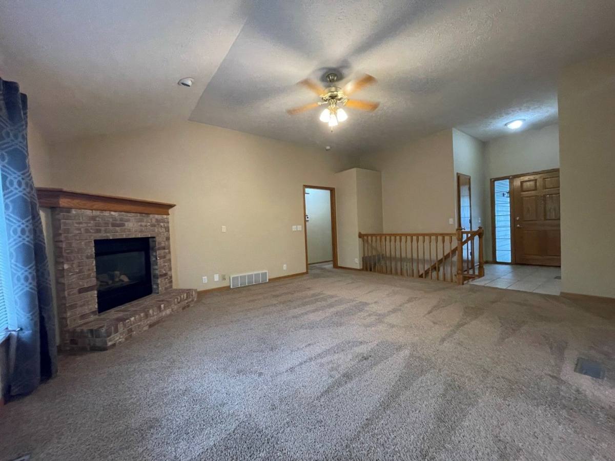 House for rent at 4014 Buccaneer Blvd, Plattsmouth, NE 68048