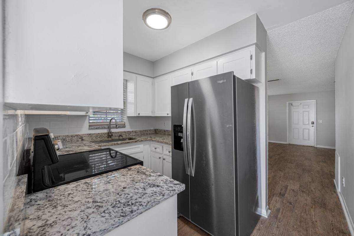 Apartment for rent at 621 88th Ave N, Saint Petersburg, FL 33702