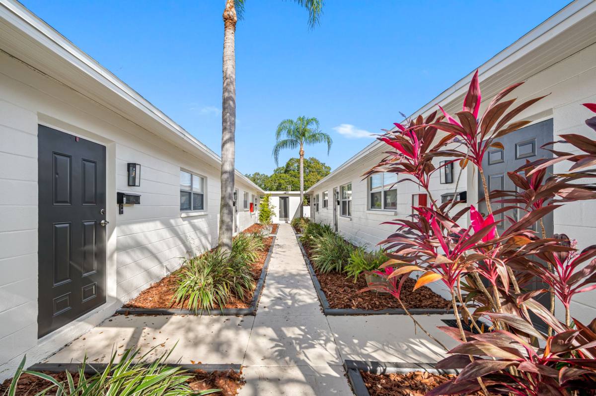 Apartment for rent at 621 88th Ave N, Saint Petersburg, FL 33702