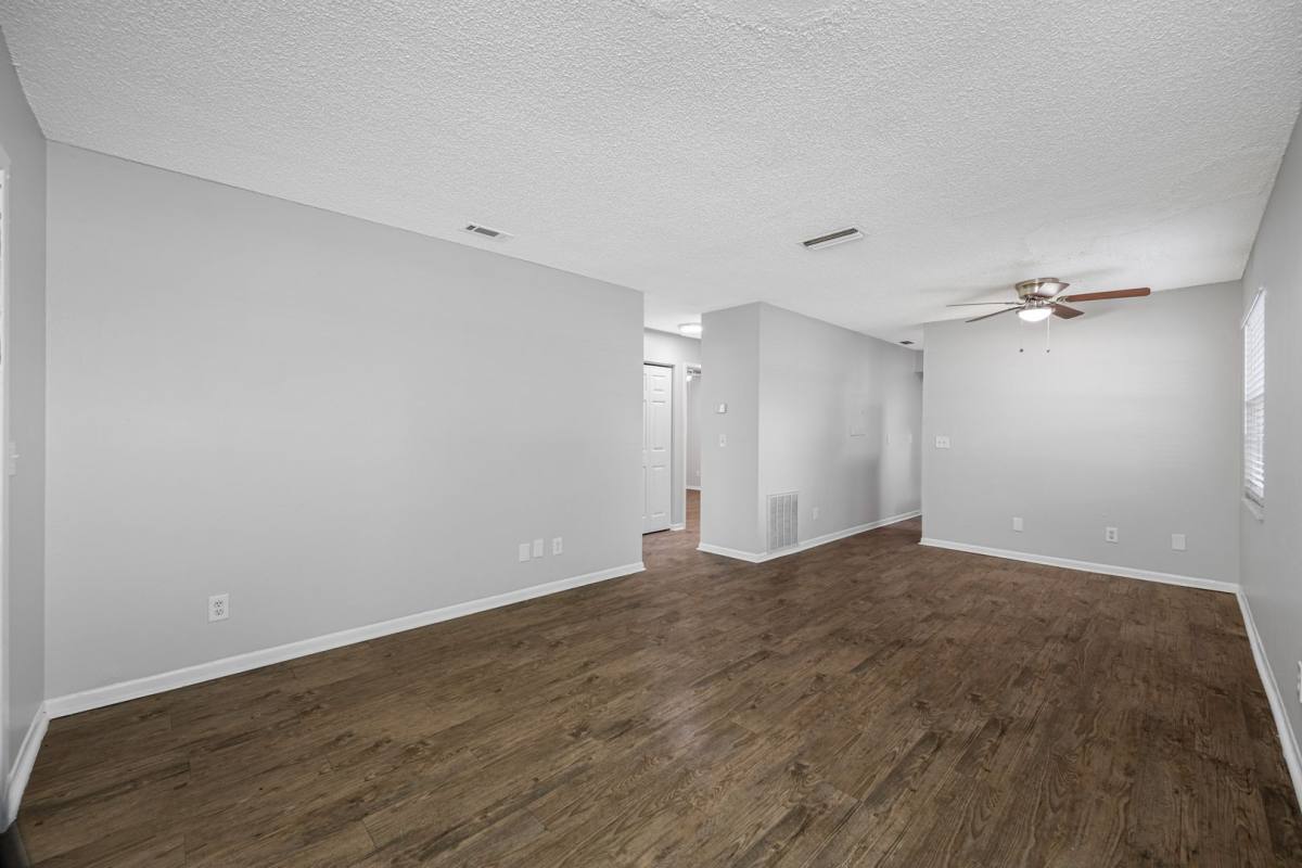 Apartment for rent at 621 88th Ave N, Saint Petersburg, FL 33702