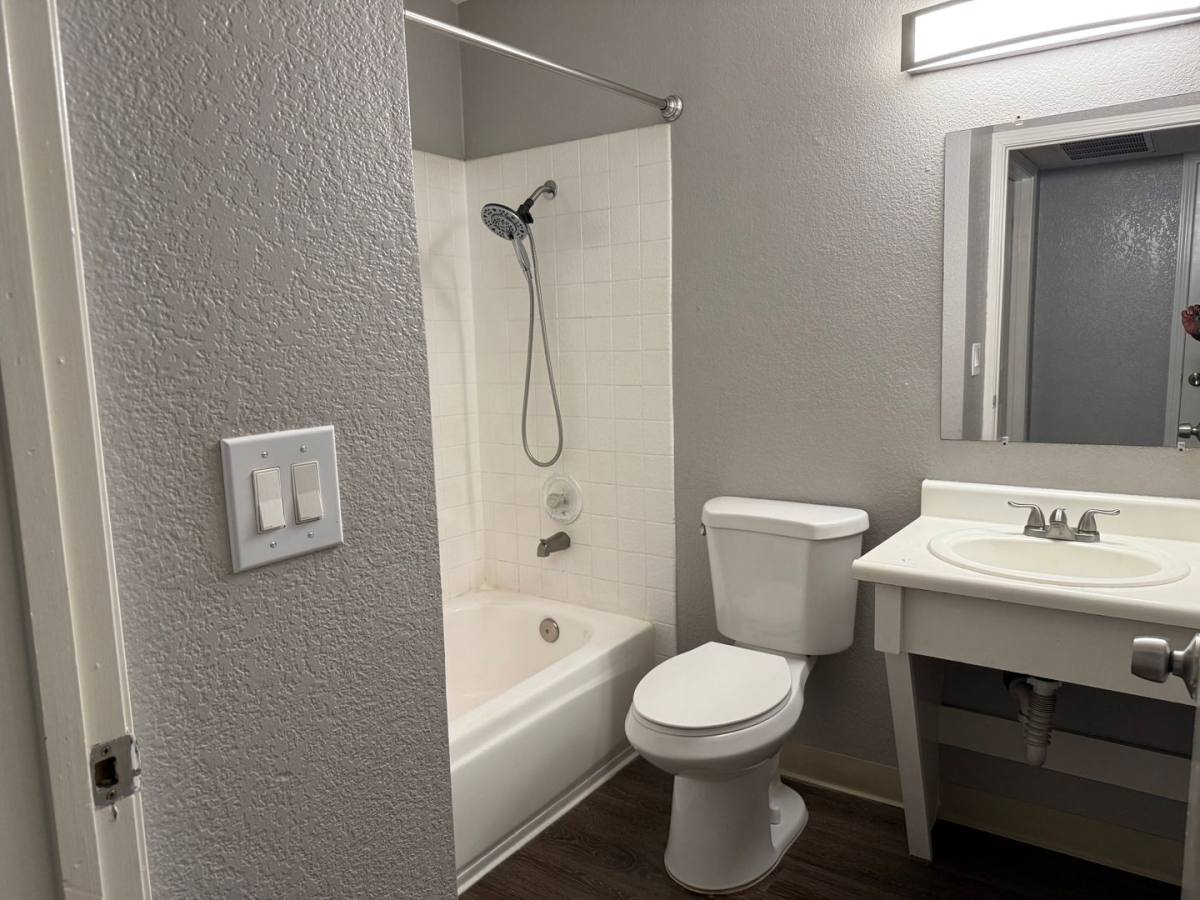Apartment for rent at 1131-1151 Bell St, Sacramento, CA 95825