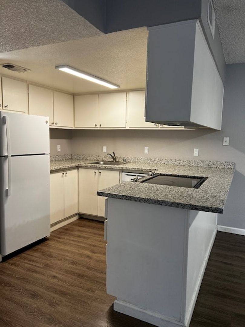 Apartment for rent at 1131-1151 Bell St, Sacramento, CA 95825