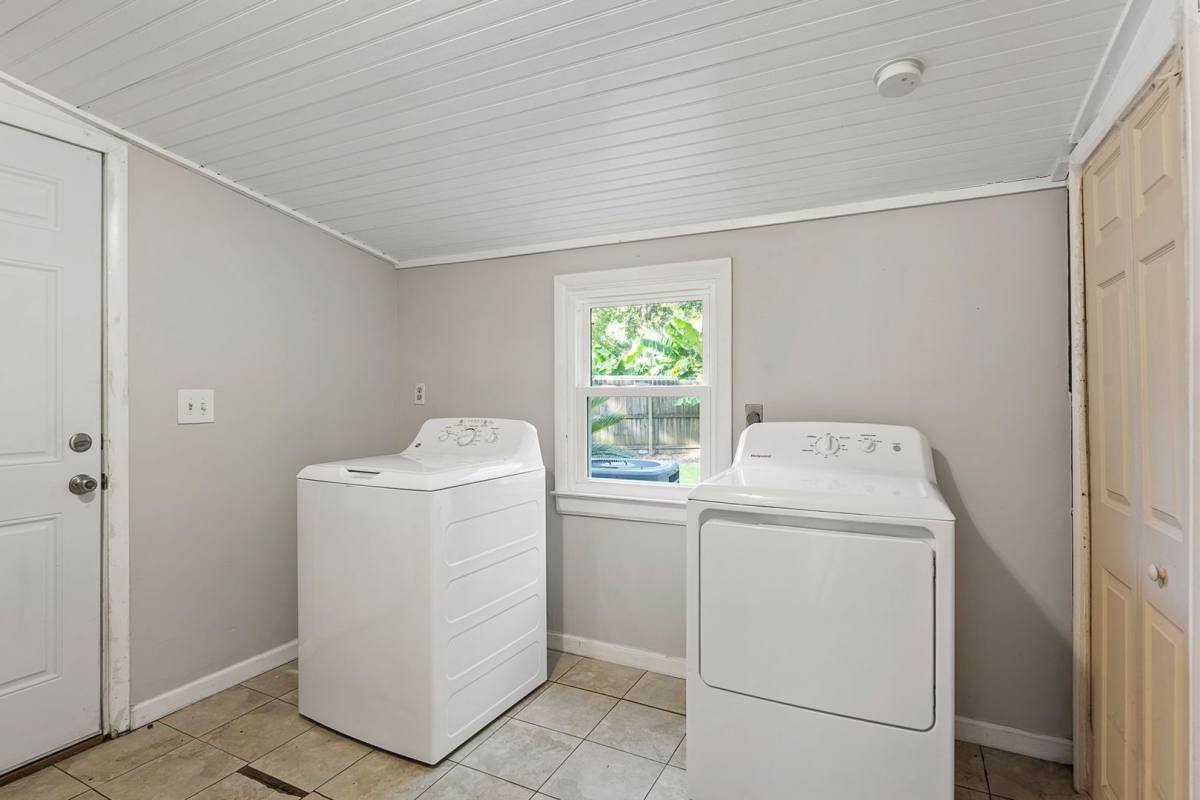 Apartment for rent at 409 Betsy Rd, Charleston, SC 29407