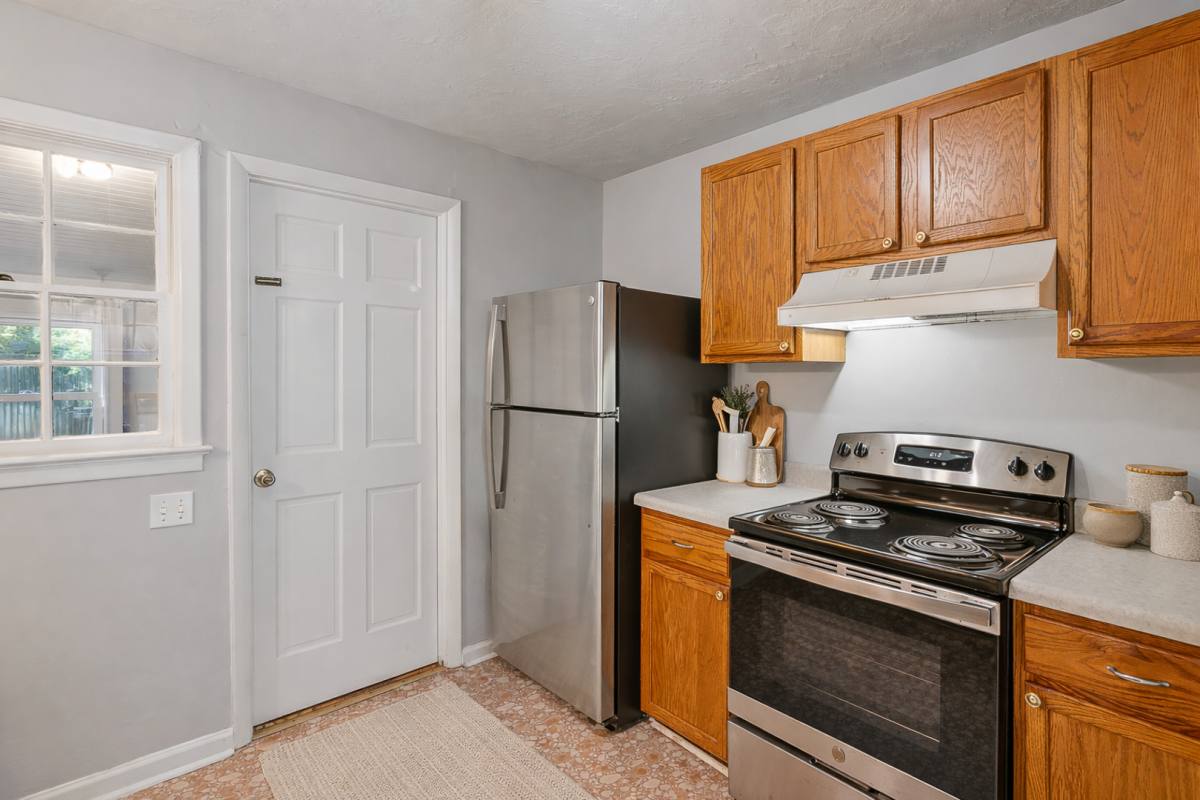 Apartment for rent at 409 Betsy Rd, Charleston, SC 29407