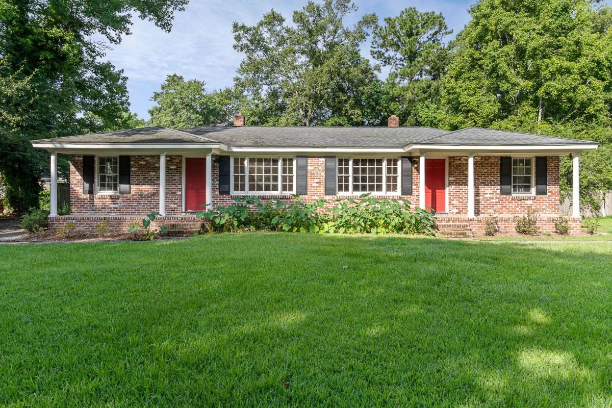 Apartment for rent at 409 Betsy Rd, Charleston, SC 29407