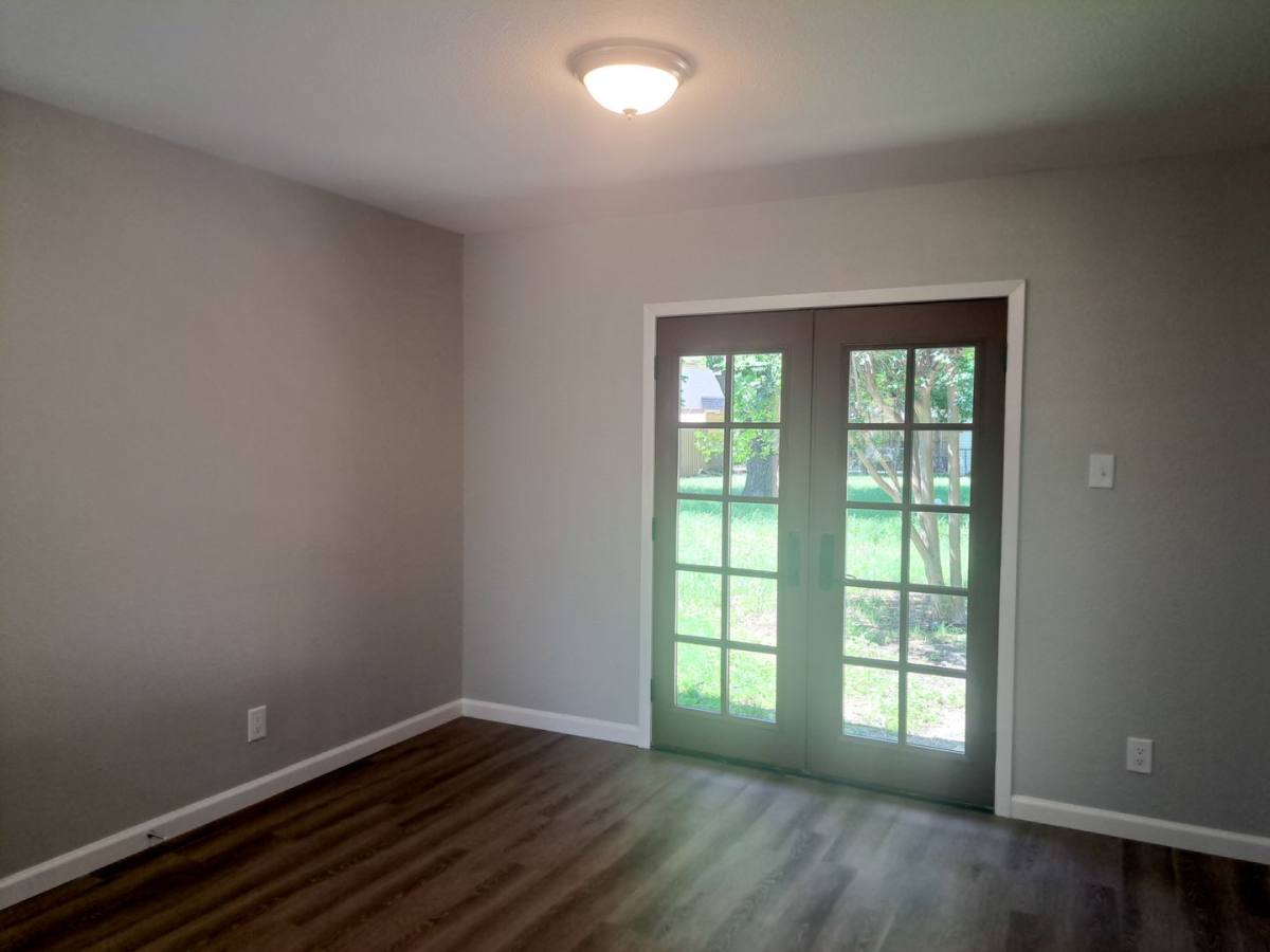House for rent at 59082 Harvard St N, Irving, TX 75062