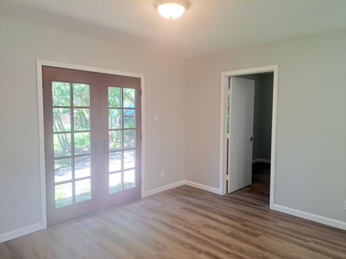 House for rent at 59082 Harvard St N, Irving, TX 75062
