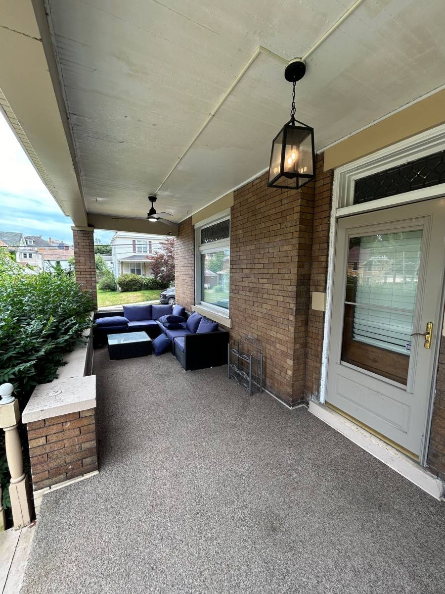 Apartment for rent at 930 Ridge Ave, Coraopolis, PA 15108