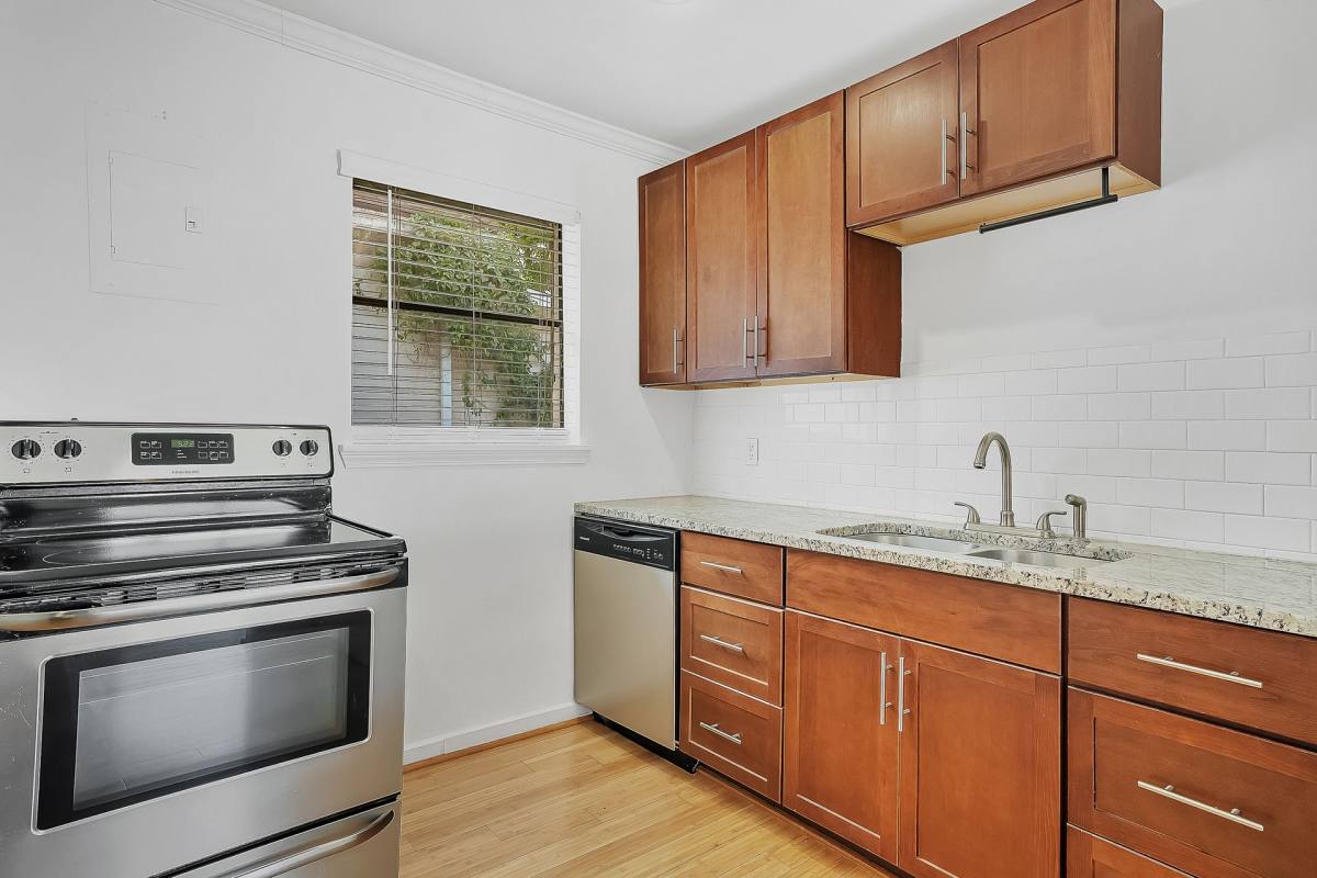 Apartment for rent at 2920 10th Ave S, Birmingham, AL 35205