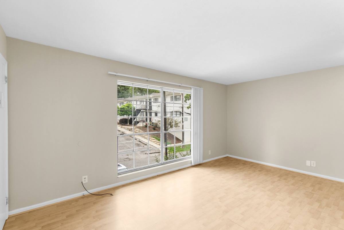 Apartment for rent at 2933 Clairmont Ave, Birmingham, AL 35205