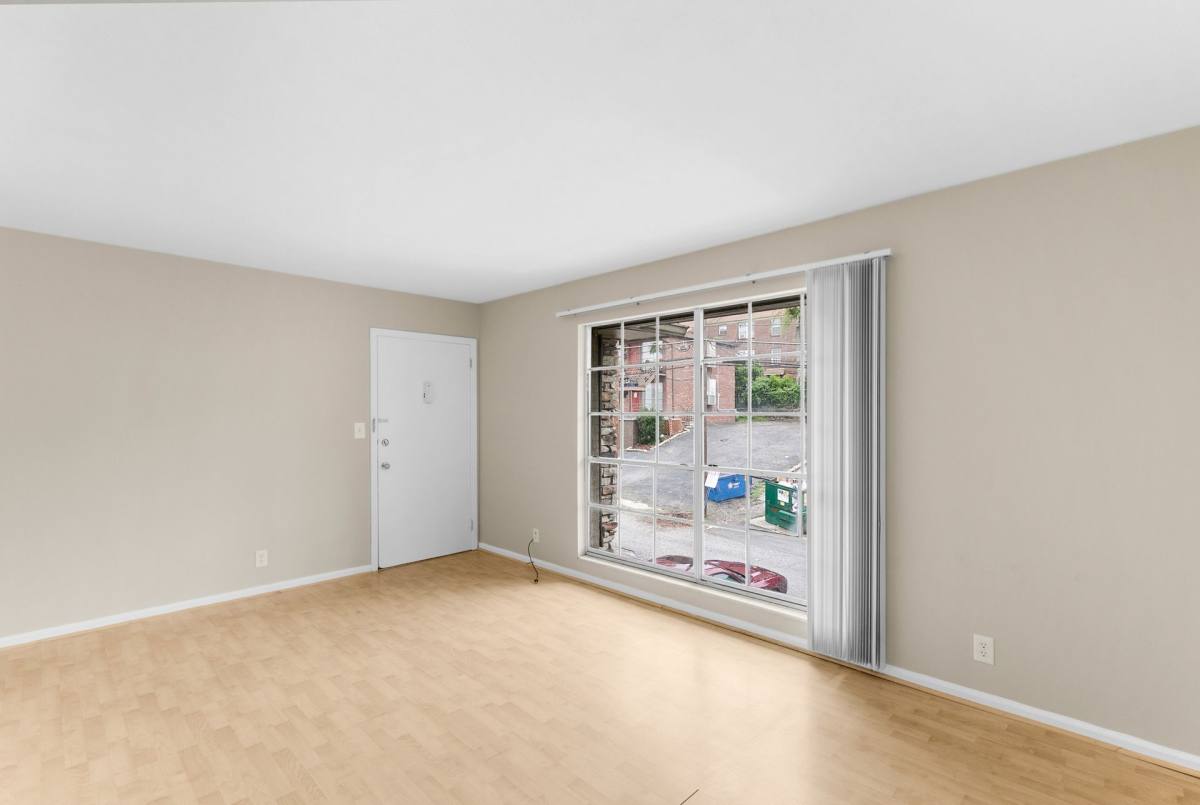 Apartment for rent at 2933 Clairmont Ave, Birmingham, AL 35205
