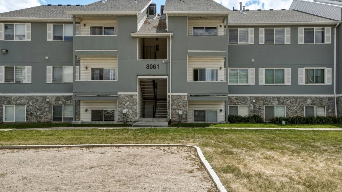 House for rent at 8061 W Copperfield Place, Magna, UT 84044