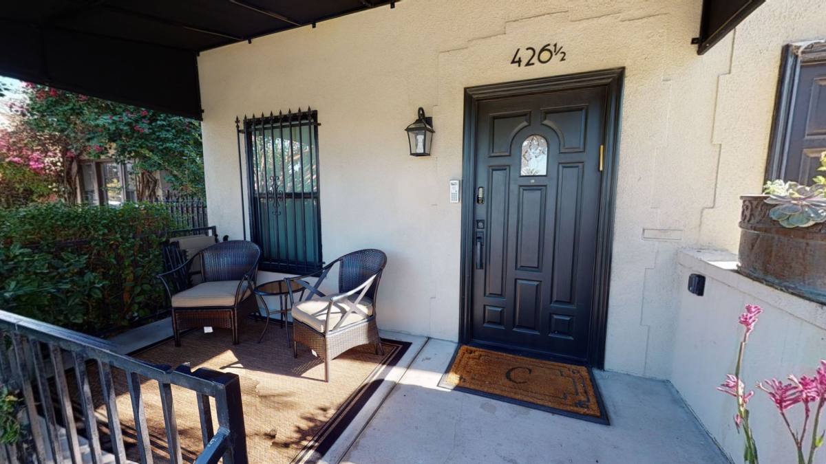 Apartment for rent at 424-426 1 2 N Alta Vista Blvd, Los Angeles, CA 90036