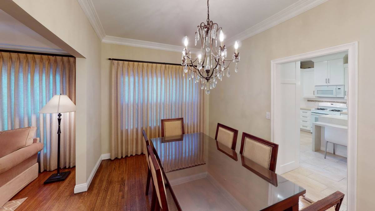 Apartment for rent at 424-426 1 2 N Alta Vista Blvd, Los Angeles, CA 90036